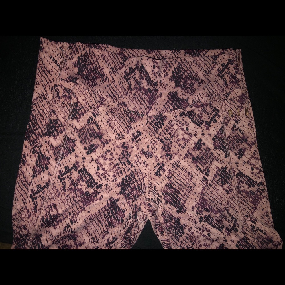 VS PINK leggings